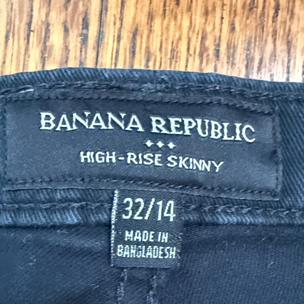 B36 Banana Republic Women’s 32/14 Faded Black Skinny Cargo Ankle Pants - Picture 2 of 4